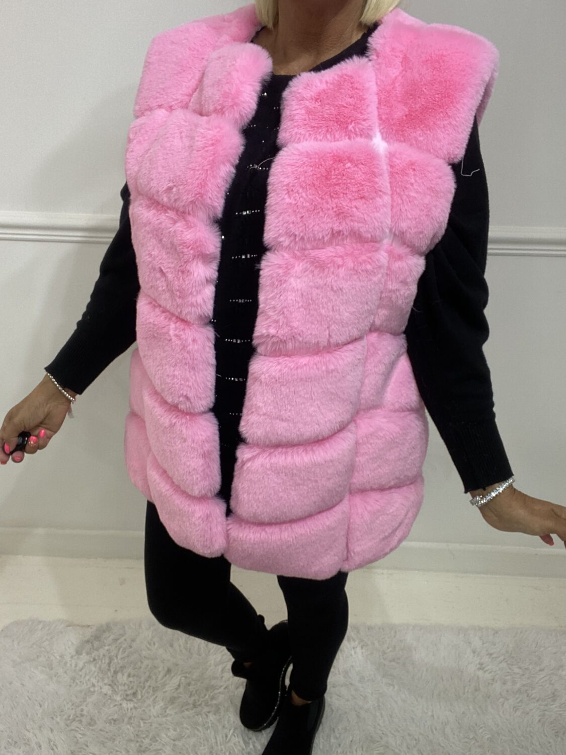 Pink faux fur gilet women's best sale