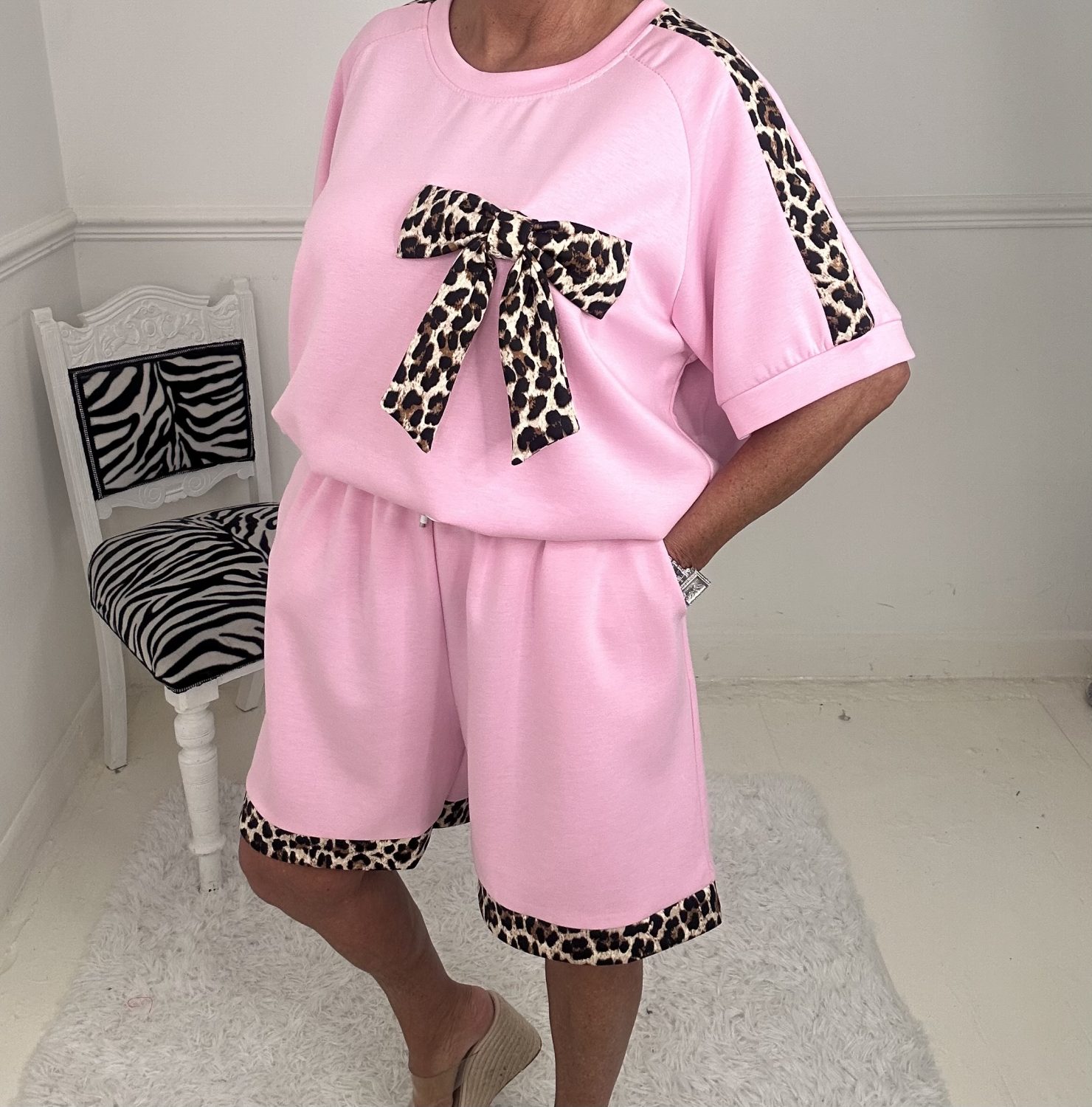 PINK LEOPARD BOW SHORT SET - Image 4